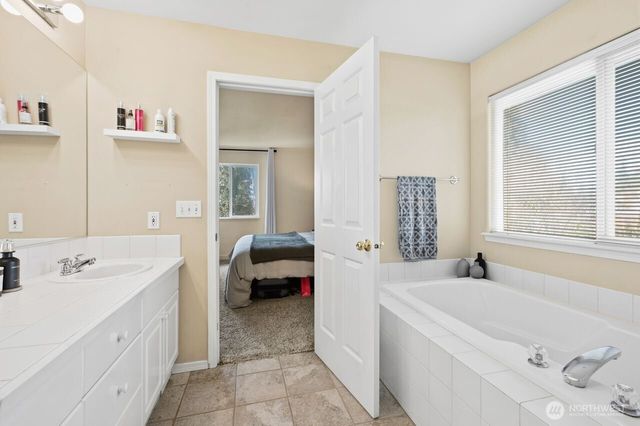 15116 99th Av Court East, Puyallup, WA 98375