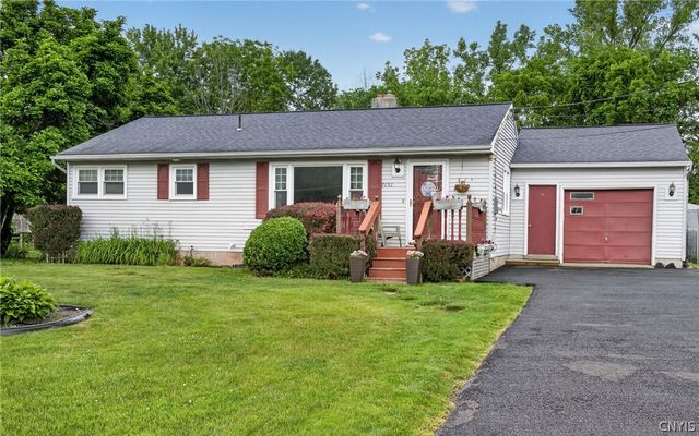 7151 Collamer Road, Manlius, NY 13057