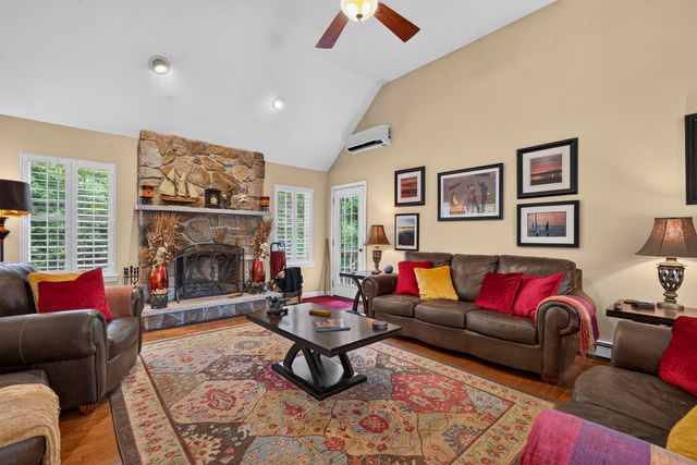 141 Fox Farm Road, New Ipswich, NH 03071