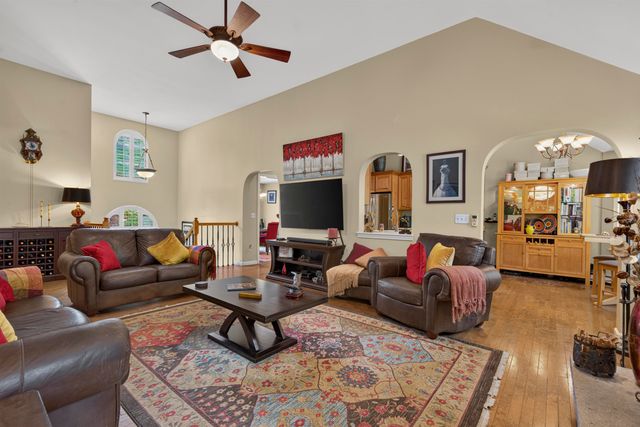 141 Fox Farm Road, New Ipswich, NH 03071