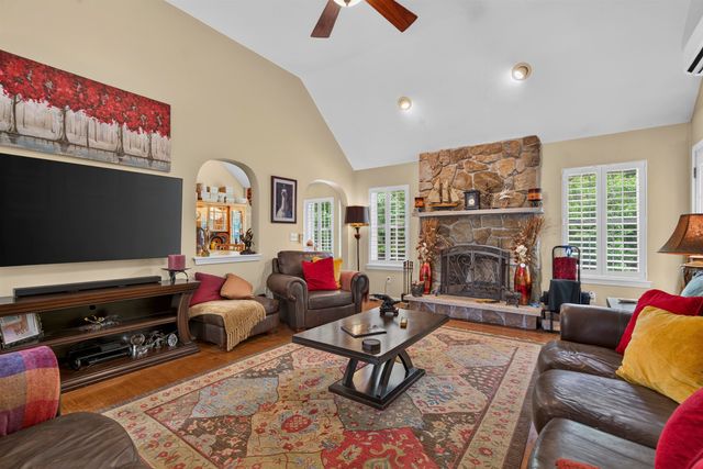 141 Fox Farm Road, New Ipswich, NH 03071