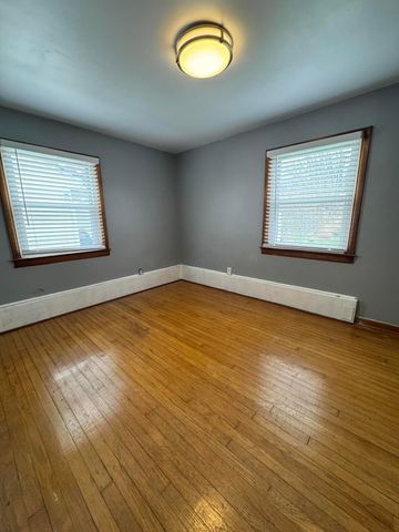 37 Spencer Street, Delaware, OH 43015