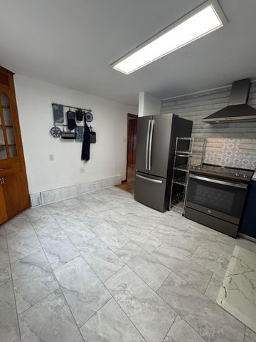 37 Spencer Street, Delaware, OH 43015