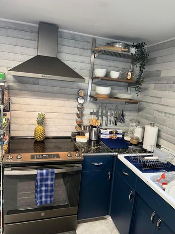 37 Spencer Street, Delaware, OH 43015