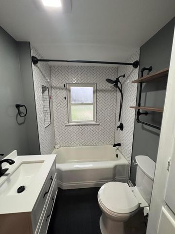 37 Spencer Street, Delaware, OH 43015