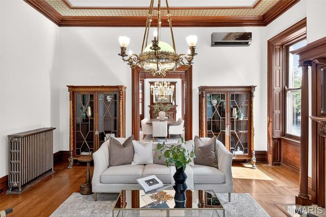 4341 Westminster Place 1, St Louis, MO 63108