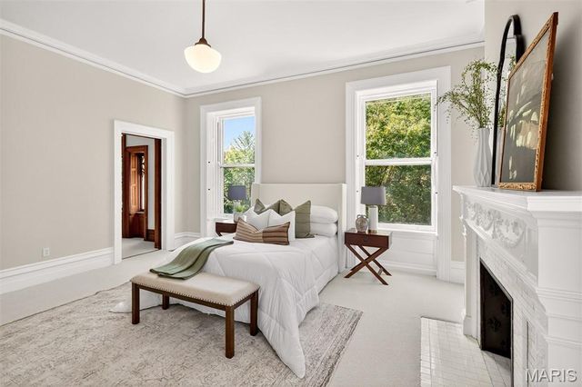 4341 Westminster Place 1, St Louis, MO 63108