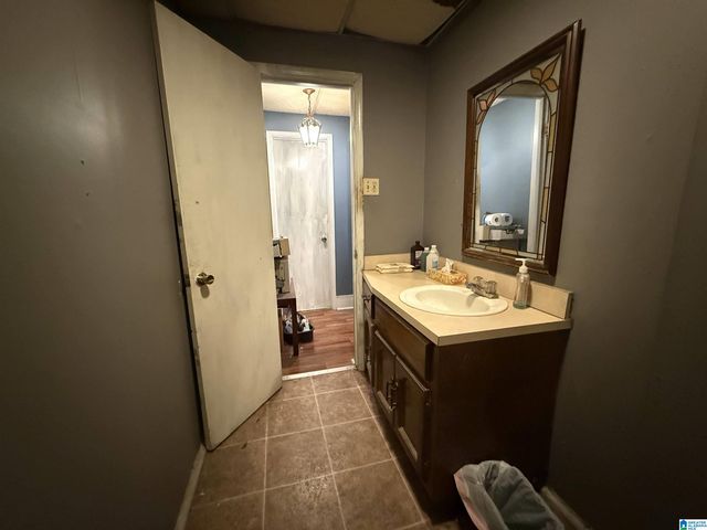 1709 3RD AVENUE N, Bessemer, AL 35020