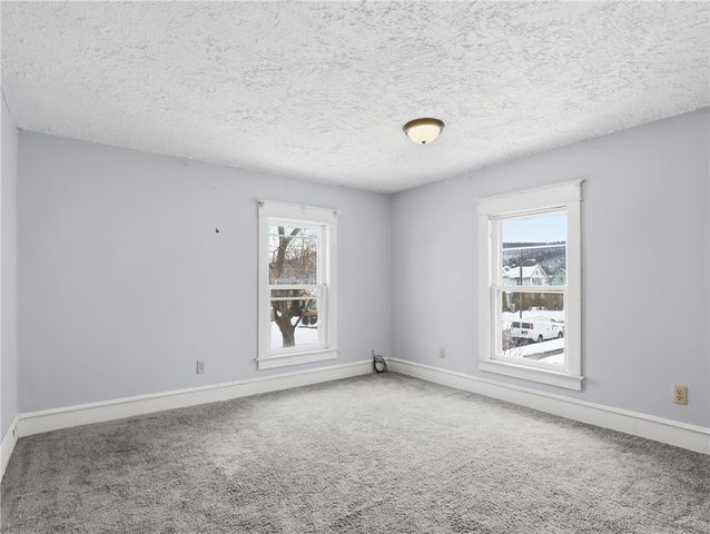 111 East Vanderbilt Street, Athens Boro, PA 18810