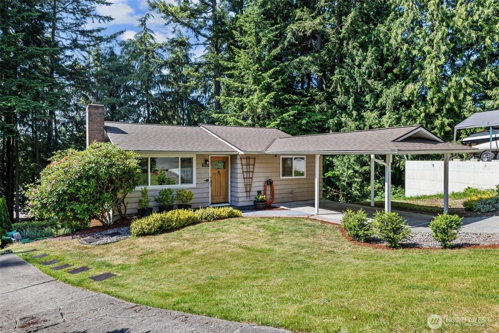 5629 146th Street SW, Edmonds, WA 98026
