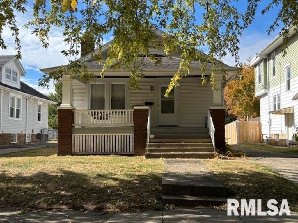 1737 S HOLMES Avenue, Springfield, IL 62704