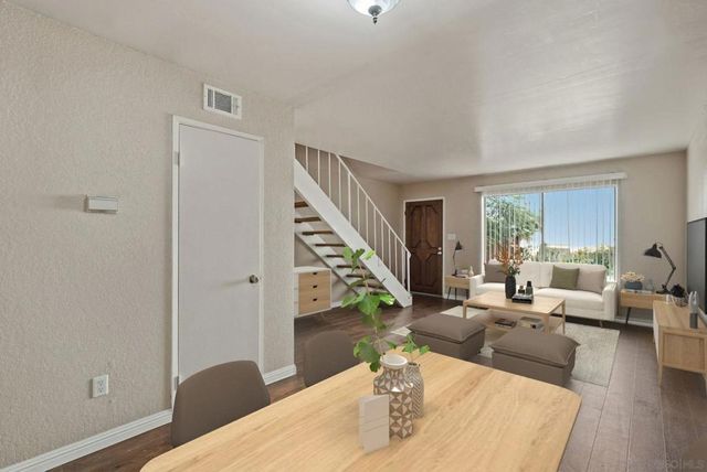 606 S Mollison Ave A, El Cajon, CA 92020