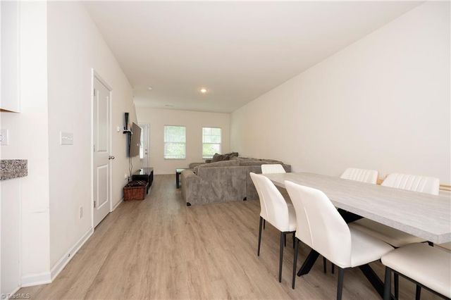 6 W 28th Street, Winston-salem, NC 27105