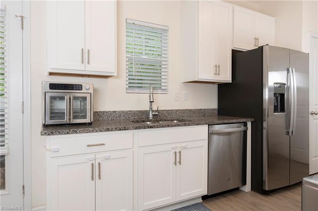 6 W 28th Street, Winston-salem, NC 27105