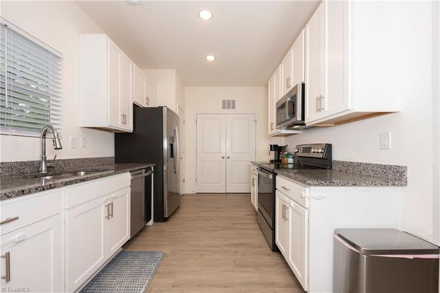6 W 28th Street, Winston-salem, NC 27105