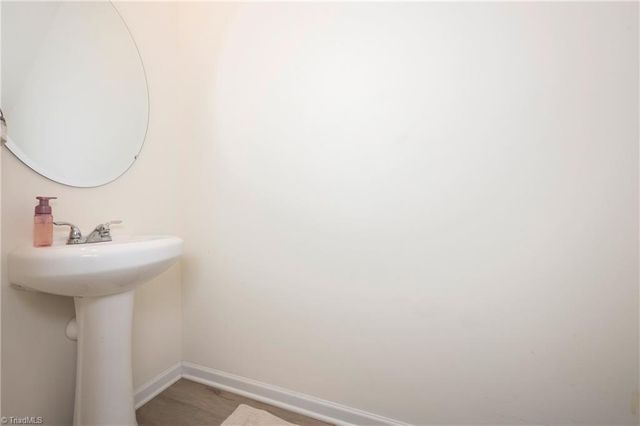 6 W 28th Street, Winston-salem, NC 27105
