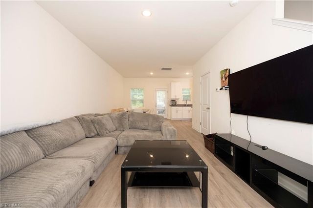 6 W 28th Street, Winston-salem, NC 27105