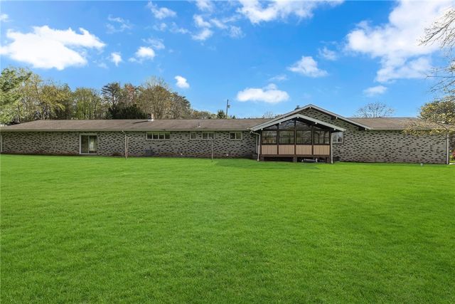 145 Oakhill, Center Twp, PA 15001