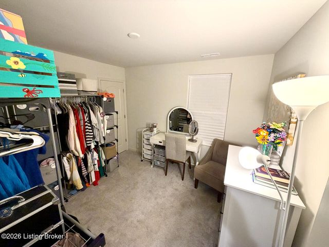 4633 Golden Eagle Dr, Louisville, KY 40245