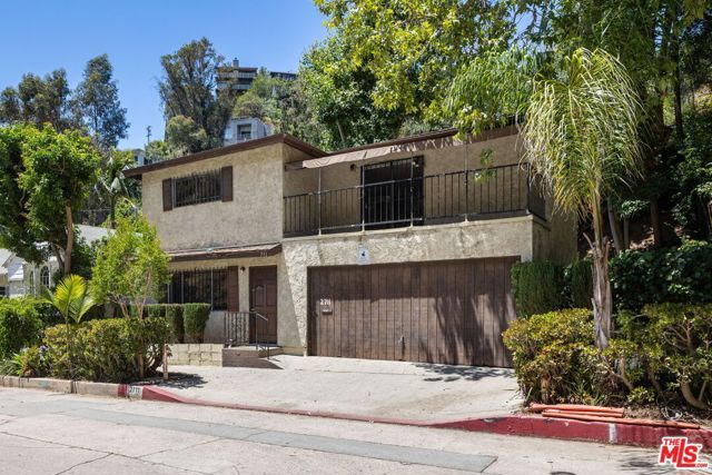 2711 Canyon Drive, Los Angeles, CA 90068