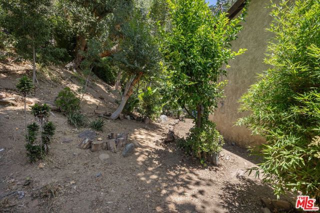 2711 Canyon Drive, Los Angeles, CA 90068