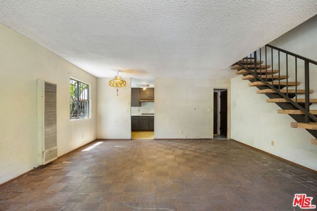 2711 Canyon Drive, Los Angeles, CA 90068