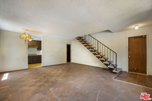 2711 Canyon Drive, Los Angeles, CA 90068