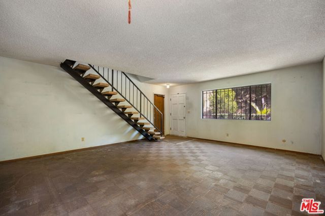 2711 Canyon Drive, Los Angeles, CA 90068