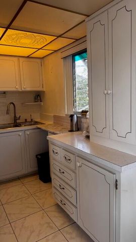 2000 NE 51st Court 111, Fort Lauderdale, FL 33308