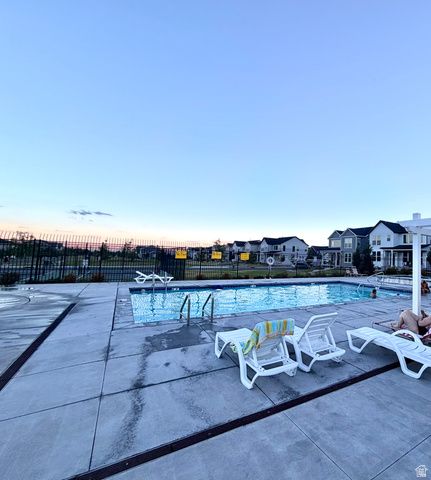825 N 2175 W, Layton, UT 84041