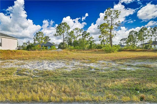 2220 NW 30th TER, Cape Coral, FL 33993