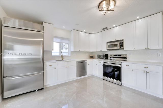 4712 SW 2nd Ter, Miami, FL 33134