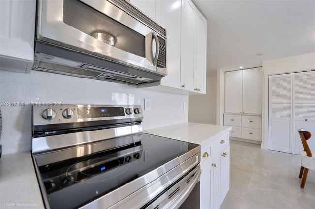 4712 SW 2nd Ter, Miami, FL 33134