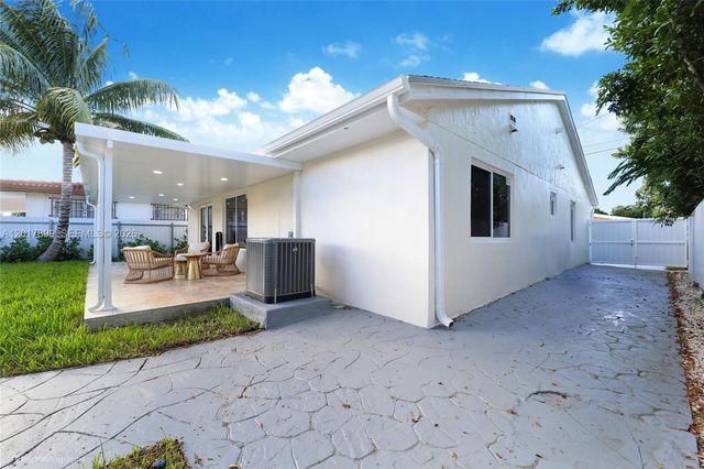 4712 SW 2nd Ter, Miami, FL 33134