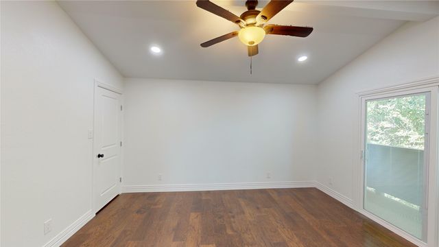 8545 Midpark Road 10, Dallas, TX 75240