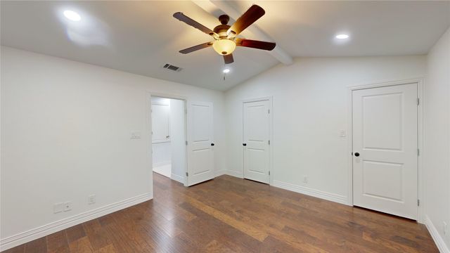 8545 Midpark Road 10, Dallas, TX 75240