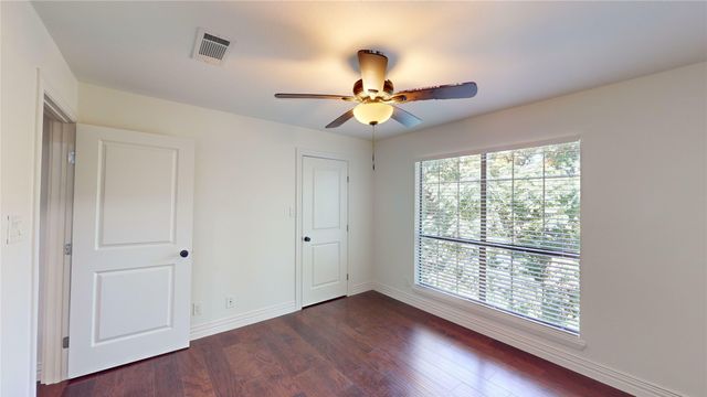 8545 Midpark Road 10, Dallas, TX 75240