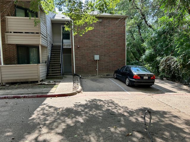 8545 Midpark Road 10, Dallas, TX 75240