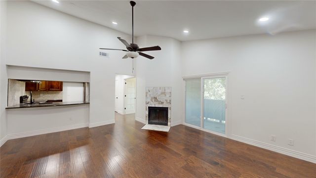8545 Midpark Road 10, Dallas, TX 75240
