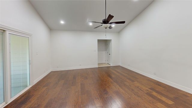 8545 Midpark Road 10, Dallas, TX 75240