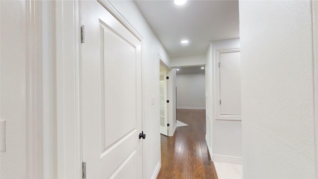 8545 Midpark Road 10, Dallas, TX 75240