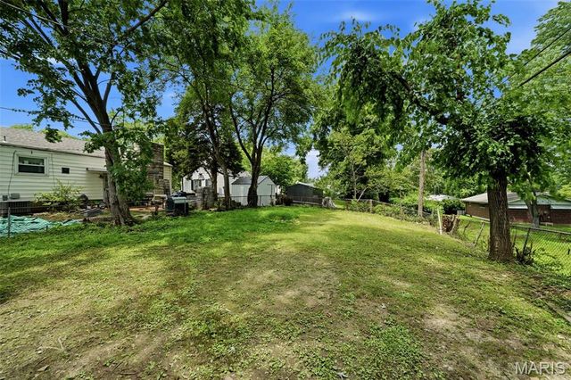 9201 Guthrie Avenue, Woodson Terrace, MO 63134