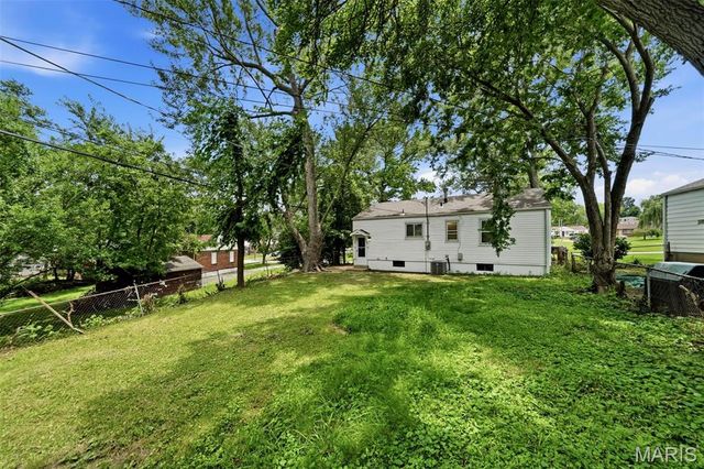 9201 Guthrie Avenue, Woodson Terrace, MO 63134
