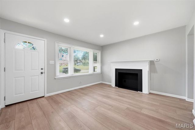 9201 Guthrie Avenue, Woodson Terrace, MO 63134