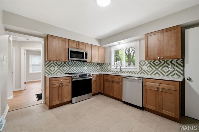 9201 Guthrie Avenue, Woodson Terrace, MO 63134