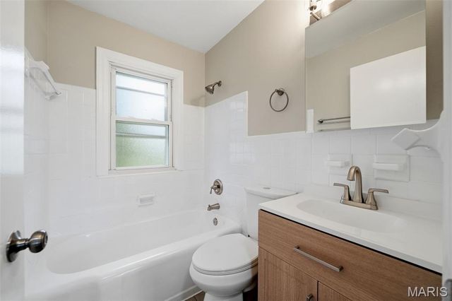 9201 Guthrie Avenue, Woodson Terrace, MO 63134
