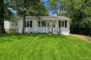 9201 Guthrie Avenue, Woodson Terrace, MO 63134