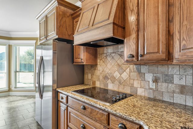 180 Kwando Ln., Bullard, TX 75757