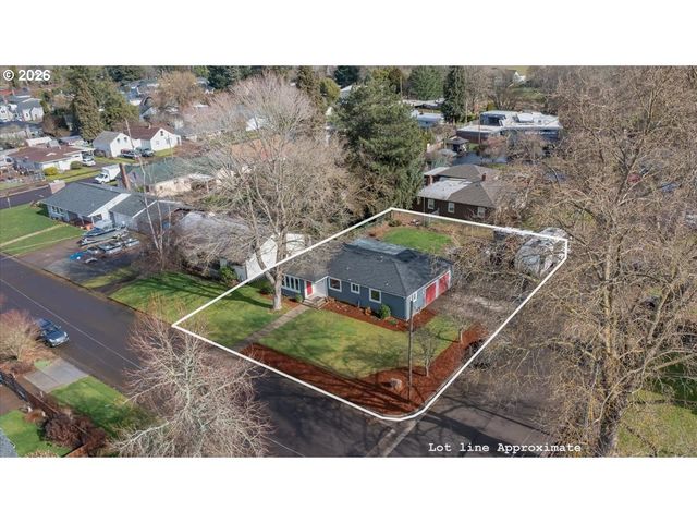 491 CLEVELAND St, Lebanon, OR 97355