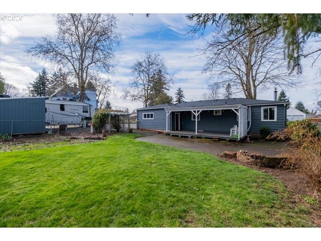 491 CLEVELAND St, Lebanon, OR 97355